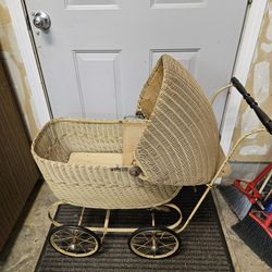 Antique Baby Buggy 