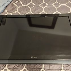 45 Inch Color TV With Wall Mount