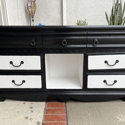 Black/white Wood Dresser