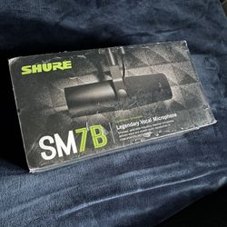 Shure SM7B Microphone