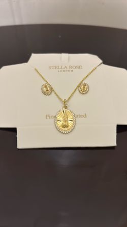 New  Chain With Pendant And Earrings 