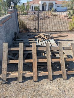 Free wood and pallets