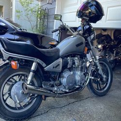 1989 Yamaha Maxim 750, Low Miles!
