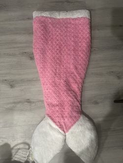 Pink Mermaid Blanket