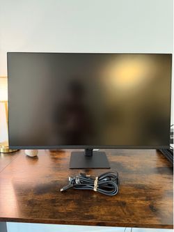 32 Inch Samsung Viewfinity S7 S70D Pro 4K UHD Anti Glare Monitor