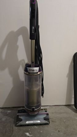Shark PowerDetect Upright Vacuum, HEPA, Powered Lift-Away, AZ4002