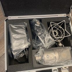 M—149 Neumann Mic 