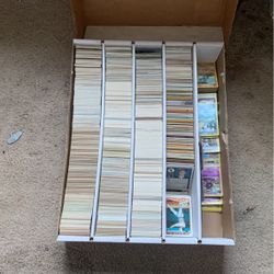 Baseball,footbal,basketball,pokemon Cards 