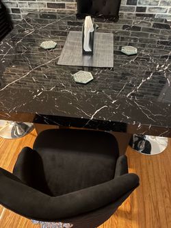 Black marble family size dinner table