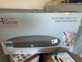 Hatch Baby Grow Smart Changing Pad and Scale