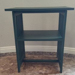 End Table Good Condition 