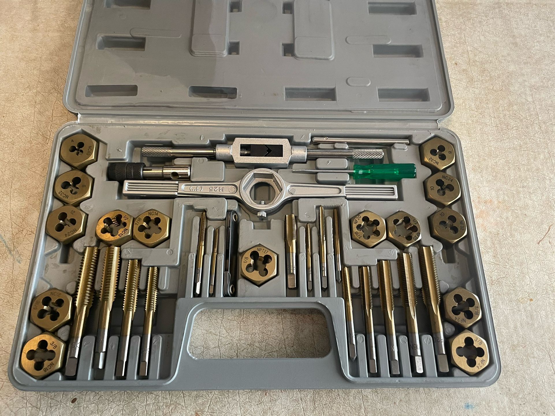 Neiko Tap And Die Set
