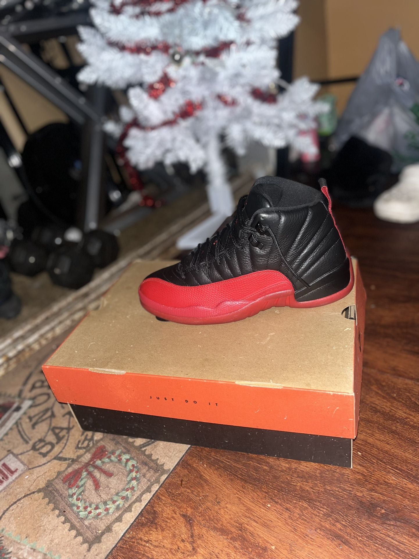 Jordan 12 Flu Game Size 9.5