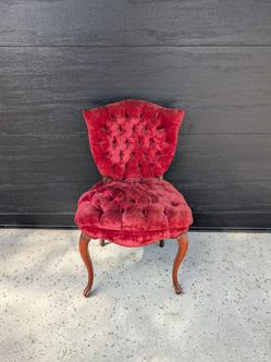 Vintage Red Velvet Tufted Accent Chair