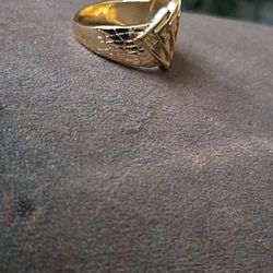 14k  Gold Royal Hearts Flush Ring 