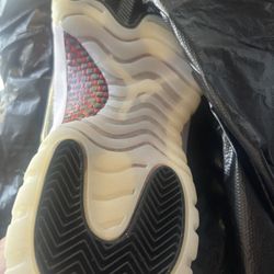 New Jordan 11s Low 150$