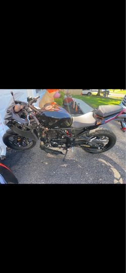 250 Baodiao Motorcycle. Clean title