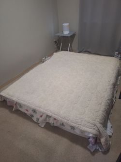 Queen size matress