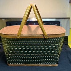 1970s vintage Hawkeye Burlington Woburn picnic basket in green
