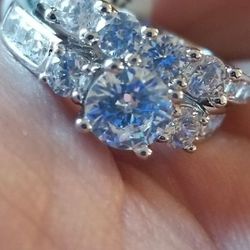 Gorgeous Women's Round Cut Wedding Engagement Ring Set Size 9