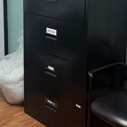 4 Drawer Lateral File Cabinet