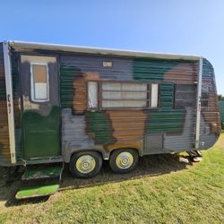 1985 Champion Travel Trailer