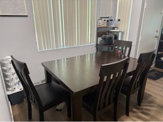 Dining Set with Built in Leaf