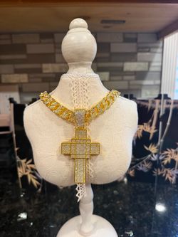 Gold Cuban Link Chain with Cross Pendant