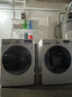 QUICK SALE – LG Washer & Dryer Set $400
