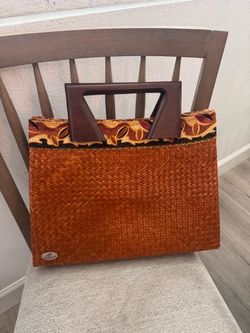 Kobkaew handwoven straw tote bag