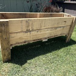 Planter Box Raised Garden Bed 