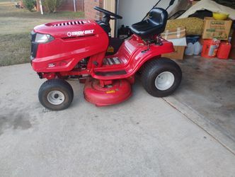 Troy bilt Riding Lawn Mower 