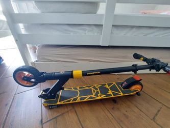 Swagtron Electric Kids Scooter Sg8 for Sale in Hialeah FL OfferUp