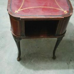 Mahogany Vintage end Table