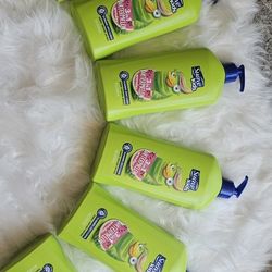 Suave Kids 3in1 Shampoo Conditioner Body Wash for a Tear-Free Shower or Bath Wacky Melon Dermatologically Tested 18 oz
