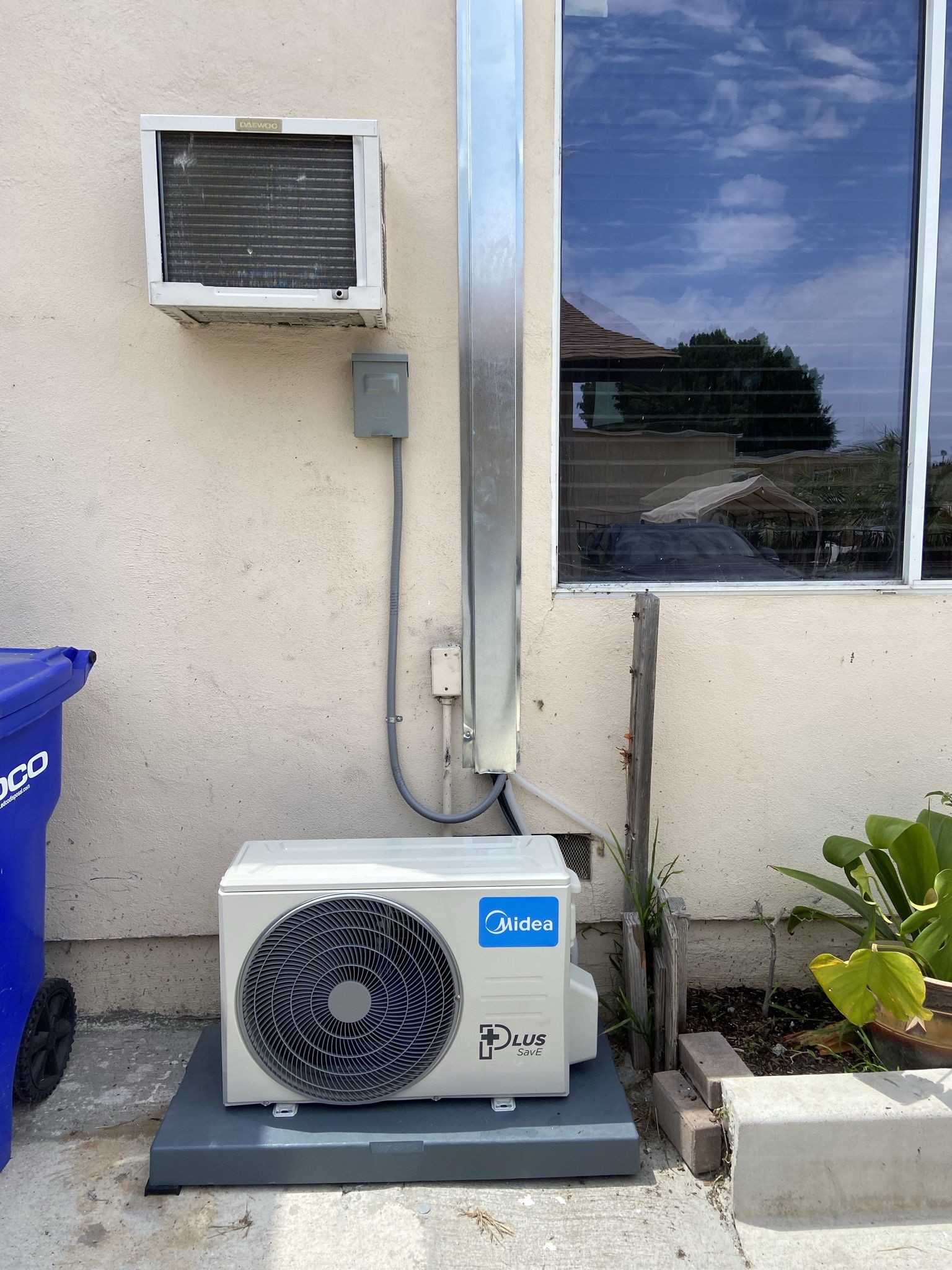 Midea AC Mini Split 12k btu System