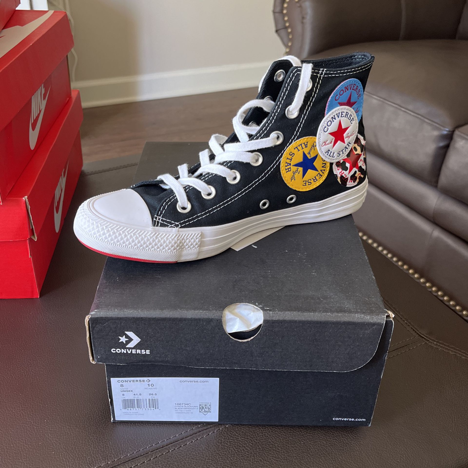 Converse Special Edition Men's Size 6.5 Women's Size 8 for Sale in White Oak,