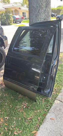 F250 king ranch right side doors with panels