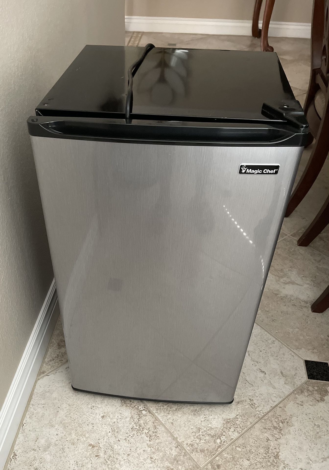 Mini Fridge - Magic Chef (Stainless Steel Finish)