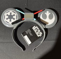 Disneyland STAR WARS Light Up Mickey Mouse Ears Headband LIGHTSABER