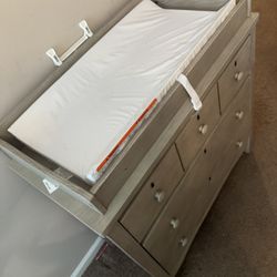 Dresser With Changing Table