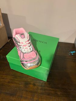 Bottega Veneta Orbit Sneaker Pink Silver (Women US 7)