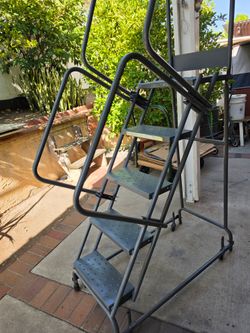 Ladder 4-wheels  $60