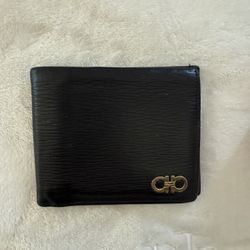 Ferragamo Wallet 50 Dlls