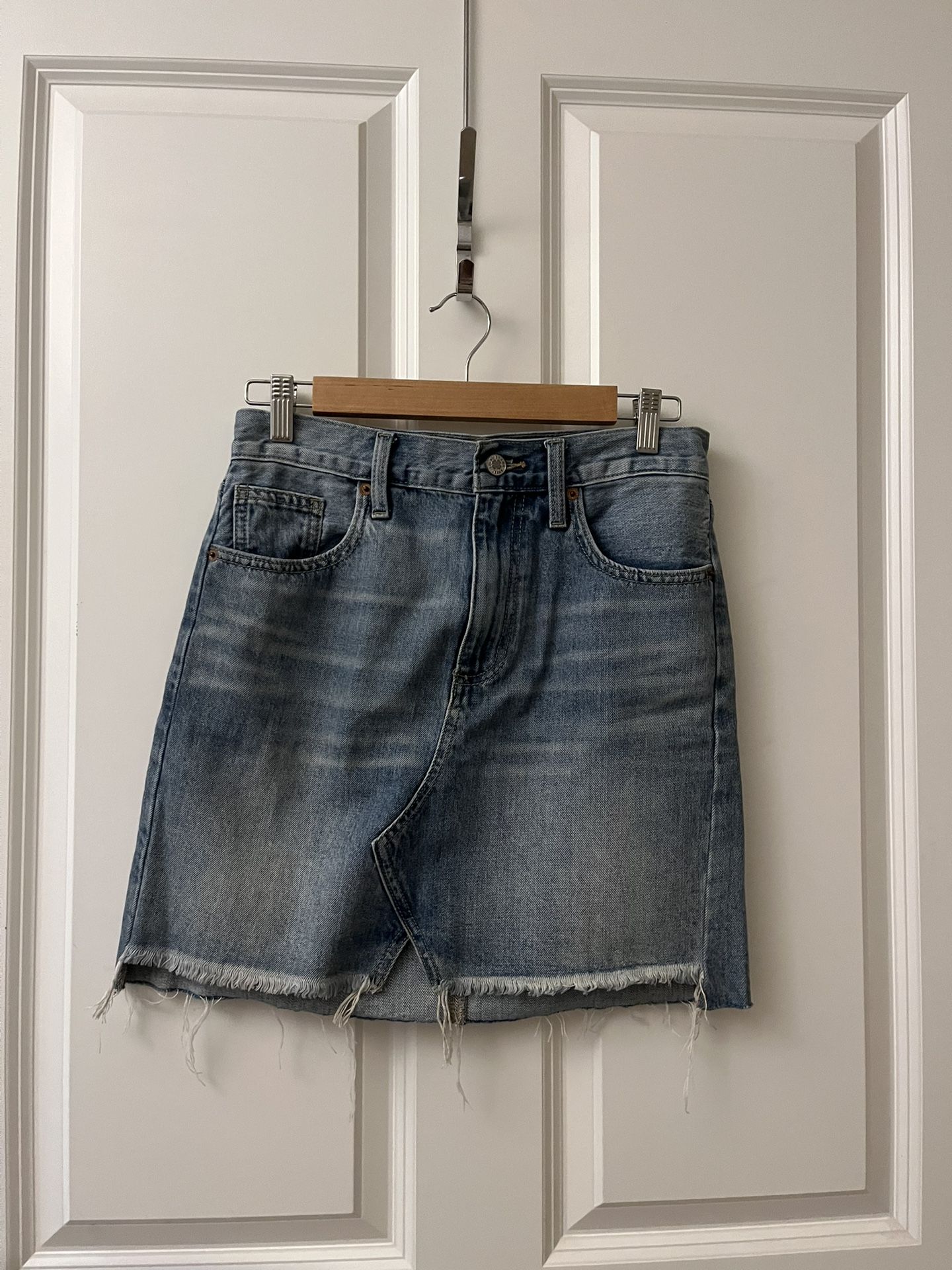 Lucky Brand jean skirt size 0