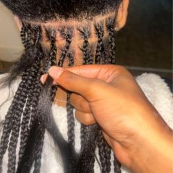 140 Knotless Braids 