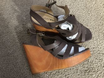 Lucky Brand Brown Strappy Wedges