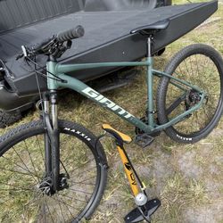 Mountain Bike Giant Talon