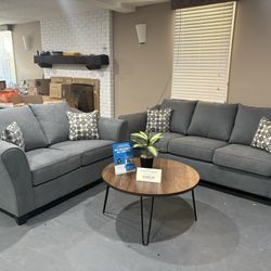 New Sofa & Loveseat Set