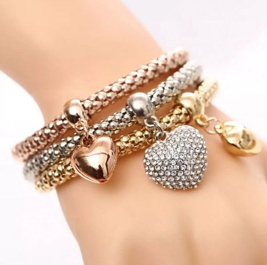3 Pcs/Set Woman Elegant Gold, Silver, and Rose Gold Heart Charm Bracelets